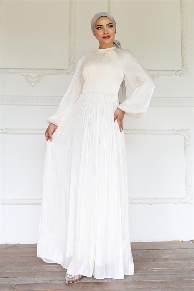 فستان سهرة حرير يوريو مطوي مع تفاصيل زهور العاج 1240