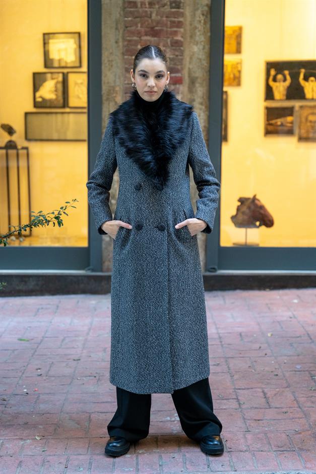 Double-Breasted Herringbone Coat with Detachable Fur Collar BLACK 3937