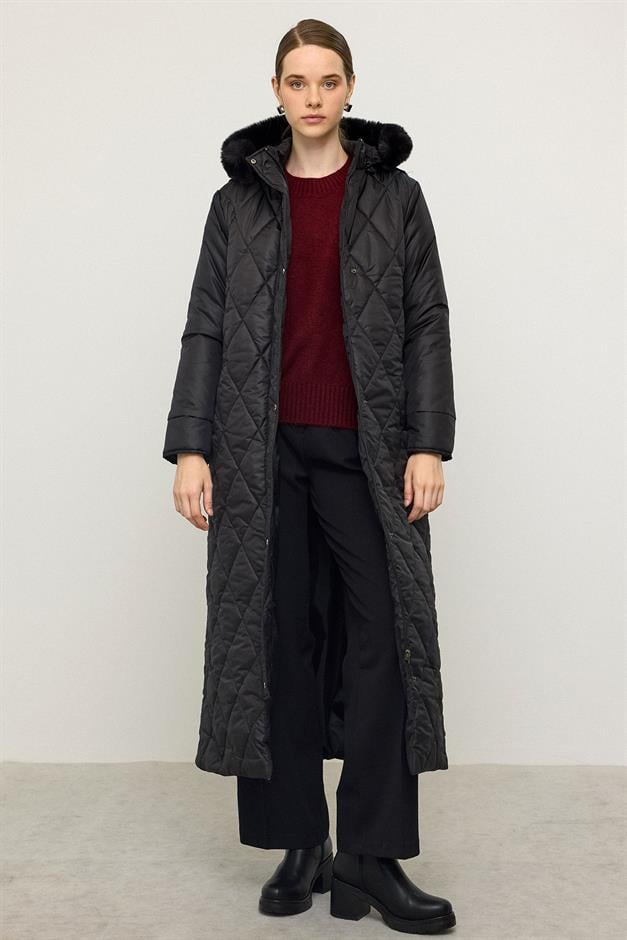 معطف طويل مبطن بغطاء رأس من الفرو قابل للإزالة وسحاب للإغلاق أسود 6791