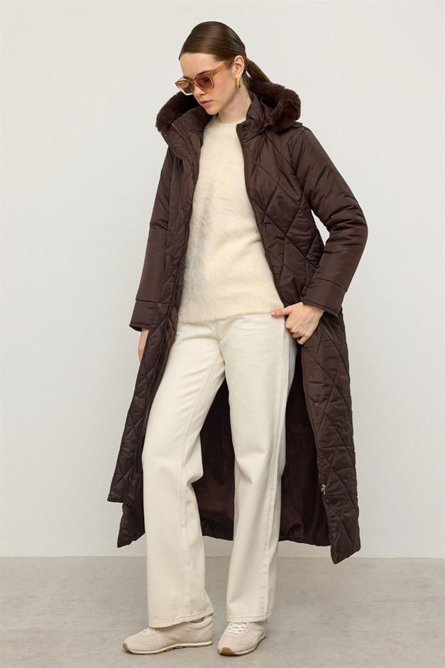 معطف طويل مبطن بغطاء رأس من الفرو قابل للإزالة وسحاب للإغلاق قهوة 6791