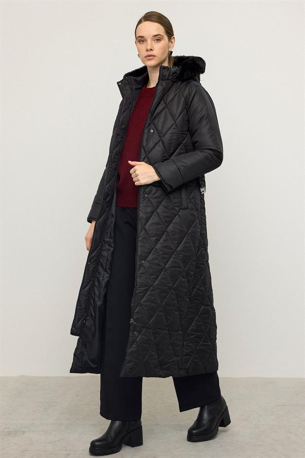 معطف طويل مبطن بغطاء رأس من الفرو قابل للإزالة وسحاب للإغلاق أسود 6791