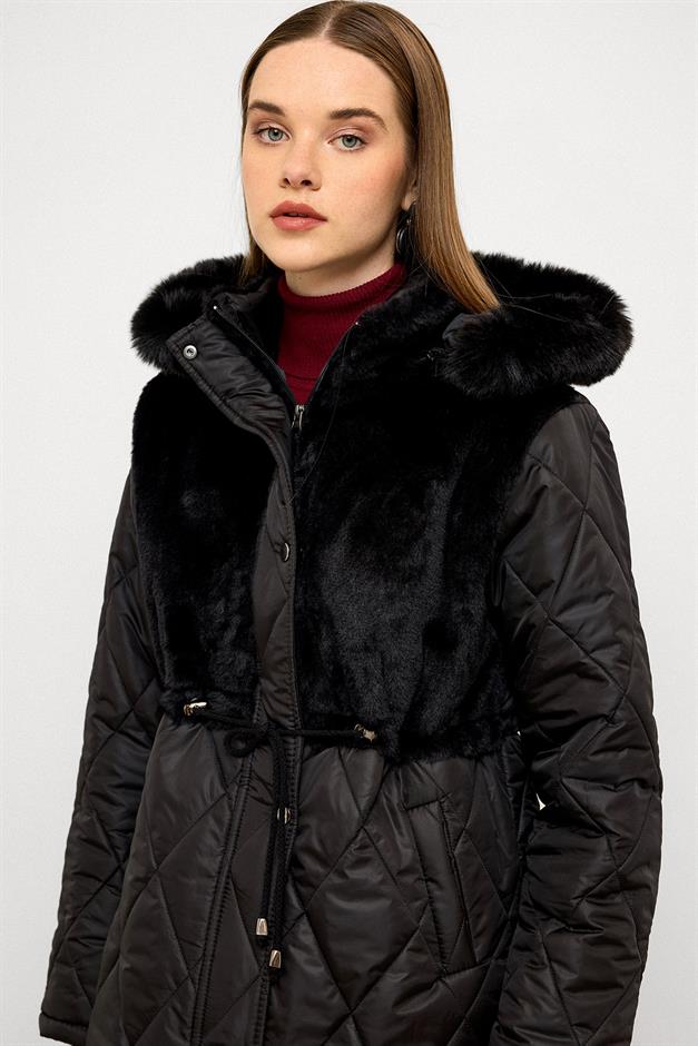 معطف مبطن من الفرو القابل للإزالة مع غطاء للرأس أسود 6781