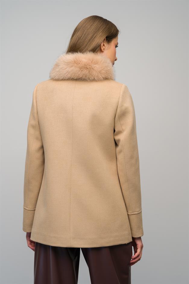 Short Cashmere Coat with Detachable Fur Brooch Detail BEIGE 3053-TK