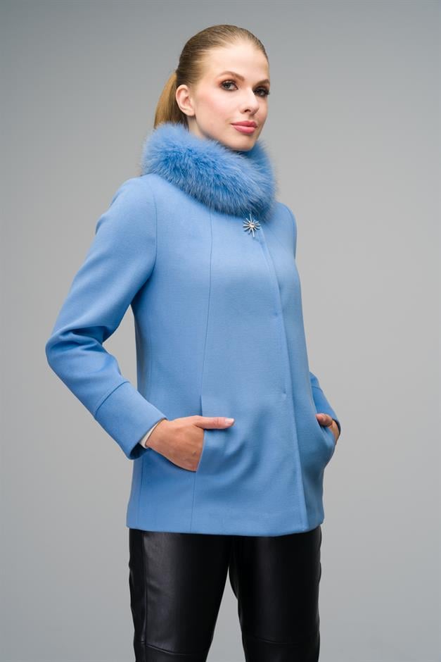 Short Cashmere Coat with Detachable Fur Brooch Detail BLUE 3053-TK