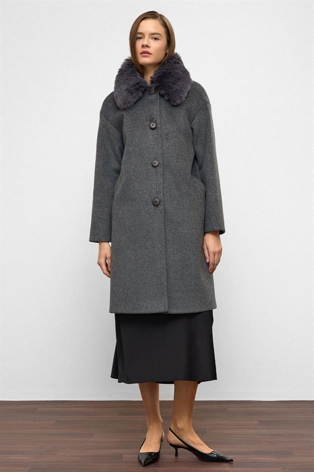 معطف فروي قابل للفصل بأكمام منخفضة ومقاس كبير رمادي غامق 3089