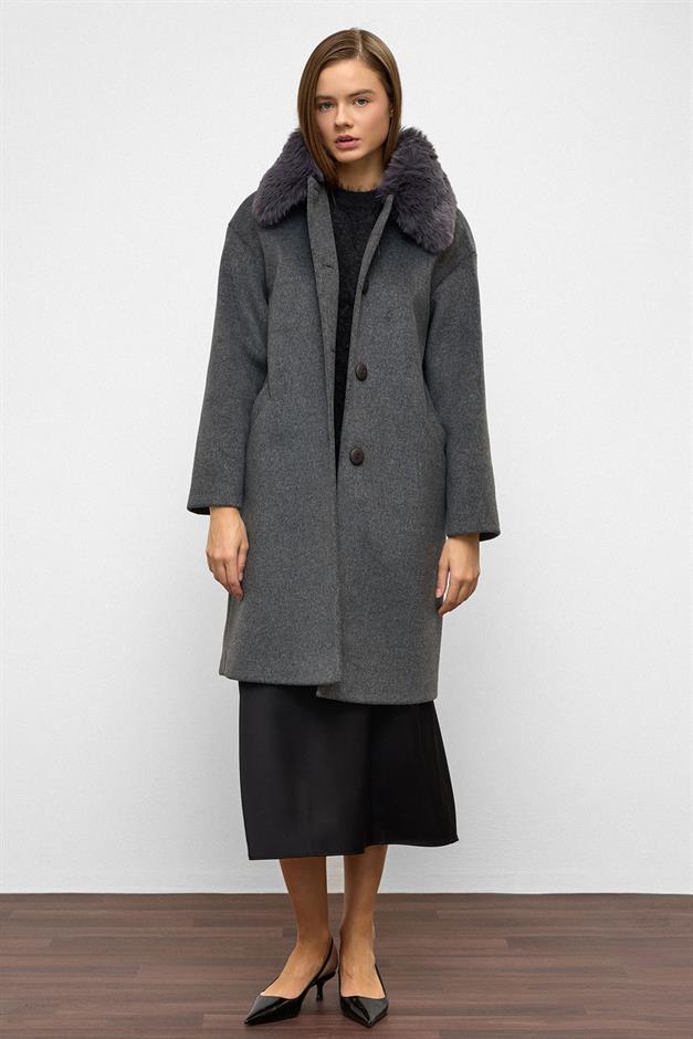 معطف فروي قابل للفصل بأكمام منخفضة ومقاس كبير رمادي غامق 3089