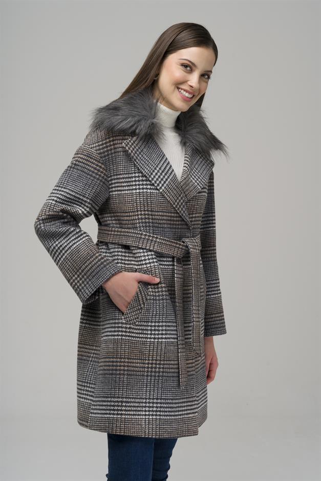 Detachable Furry Low Sleeve Snap Closure Oversize Plaid Coat GREY 3953