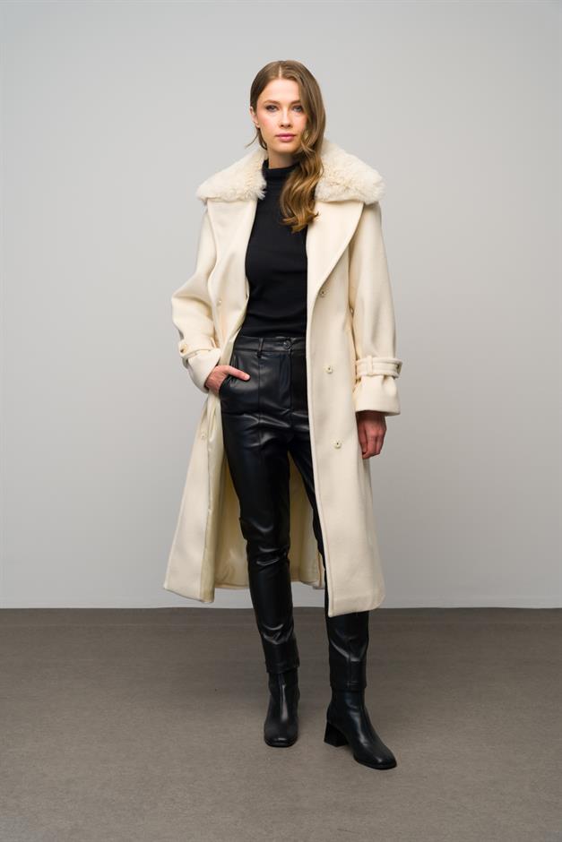 معطف فروي كبير الحجم بأكمام منخفضة وقابل للفصل وحدة التحكم الإلكترونية 3067