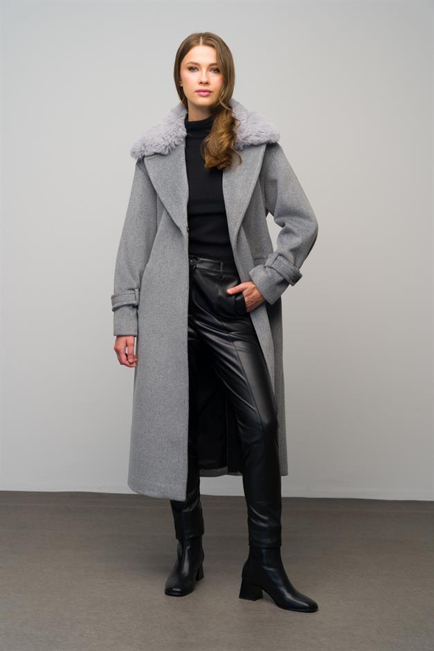 معطف فروي كبير الحجم بأكمام منخفضة وقابل للفصل أ.جري 3067