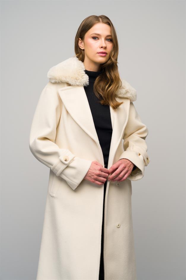 معطف فروي كبير الحجم بأكمام منخفضة وقابل للفصل وحدة التحكم الإلكترونية 3067