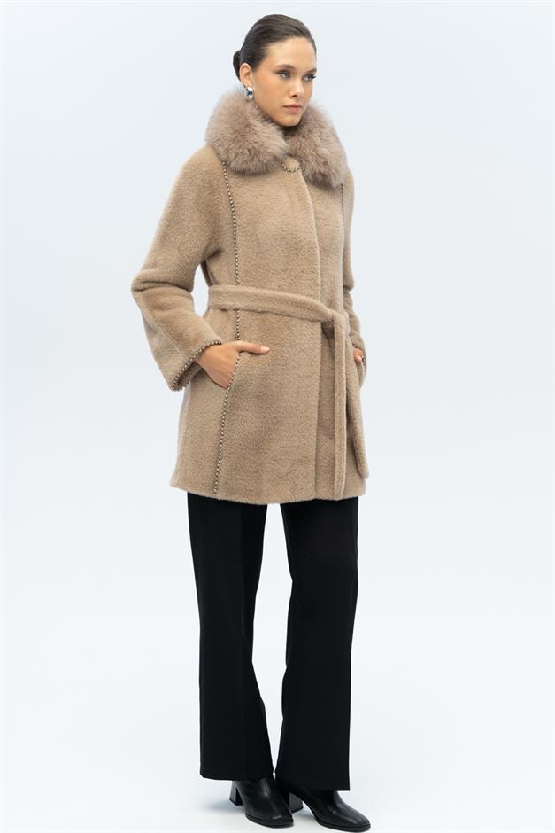 معطف فروي قابل للإزالة بتفاصيل لؤلؤية فيزون 3098-TK