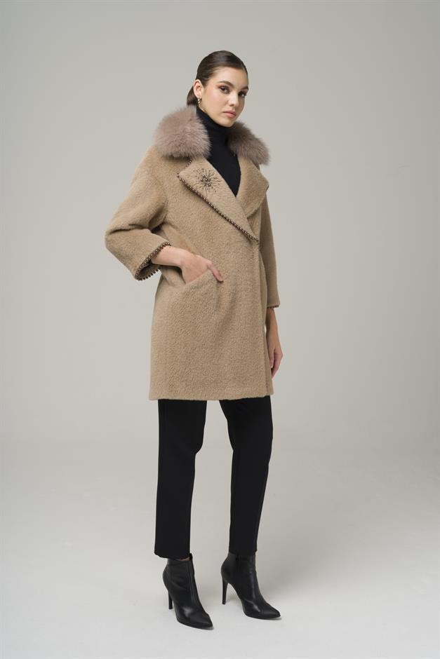 Removable Plush Coat with Fur Embroidery and Pearl Details VIZON 3959-TK