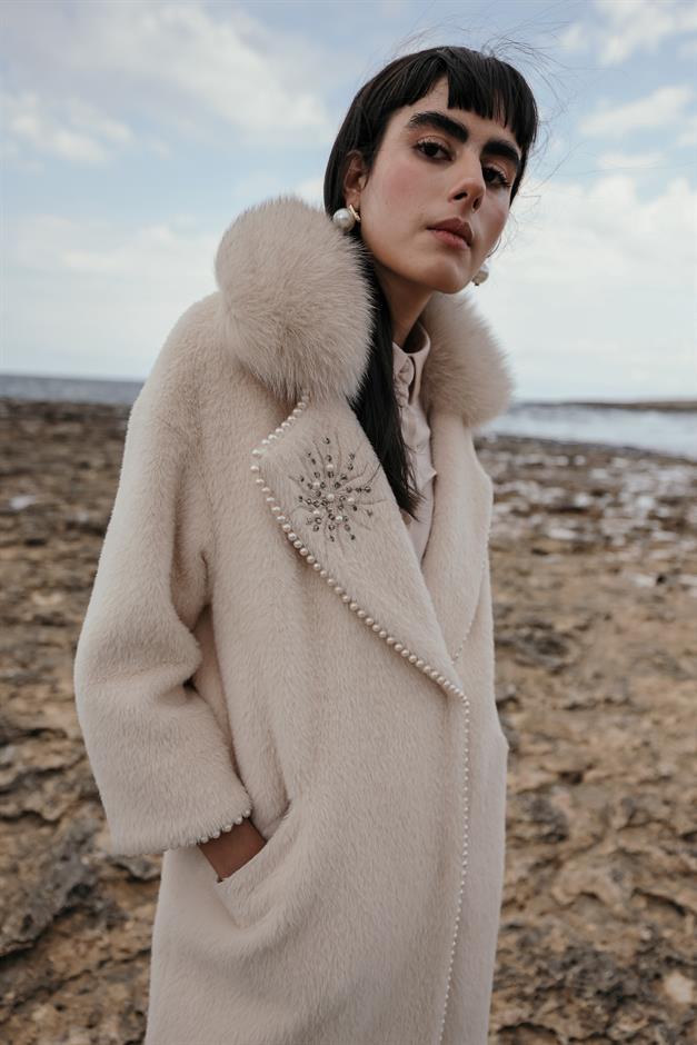 Removable Plush Coat with Fur Embroidery and Pearl Details IVORY 3959-TK
