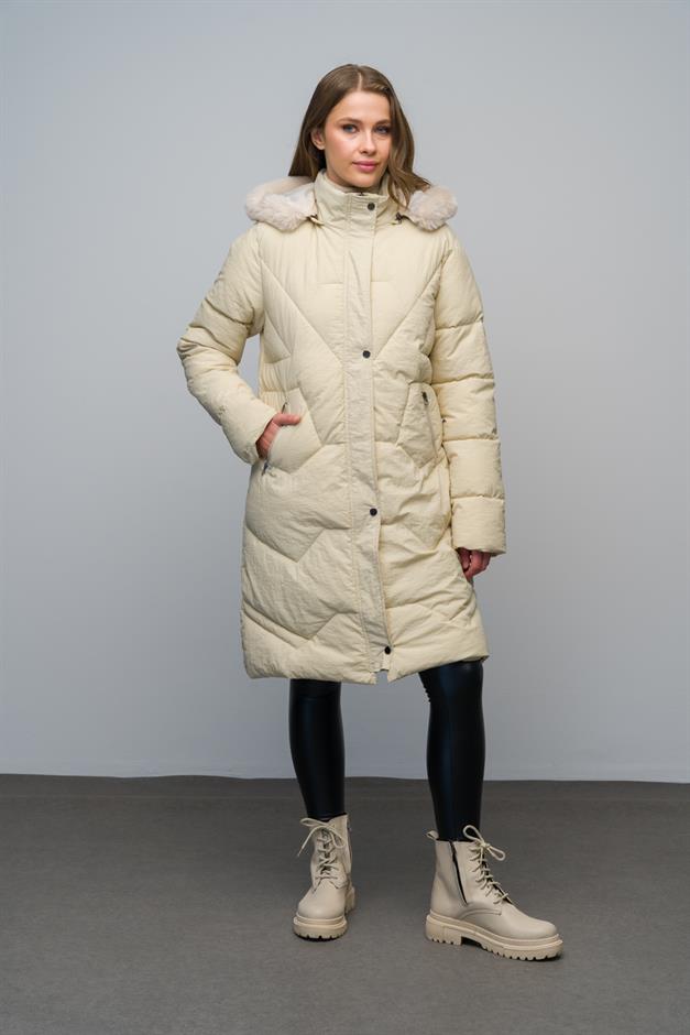 معطف مبطن منقوش بغطاء رأس من الفرو قابل للإزالة يفعل 6620