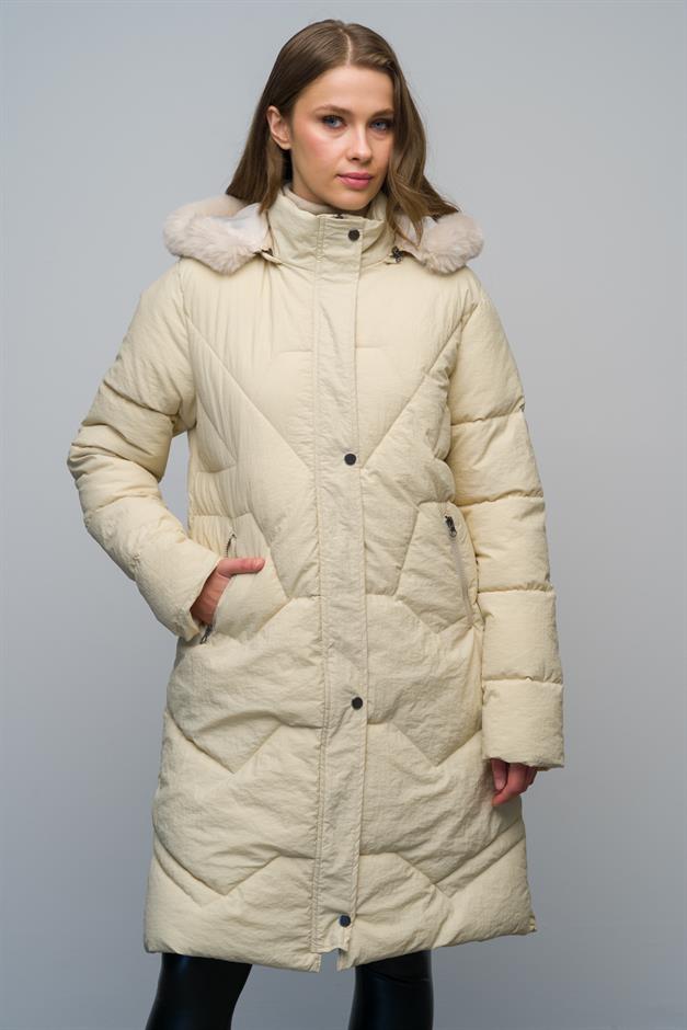 معطف مبطن منقوش بغطاء رأس من الفرو قابل للإزالة يفعل 6620