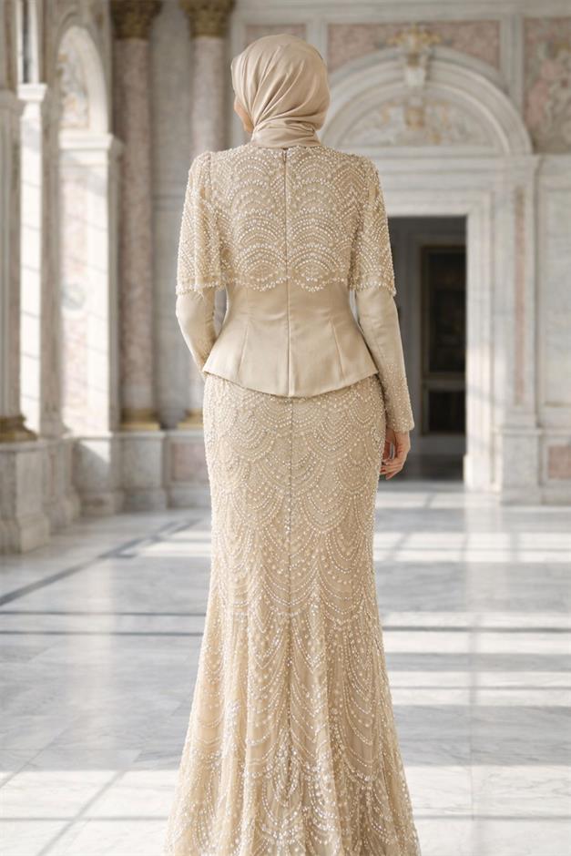 Çıkabilir Pelerin Detaylı Saten ve Tül Kombinli Exclusive Tesettür Abiye Elbise KREM 1064