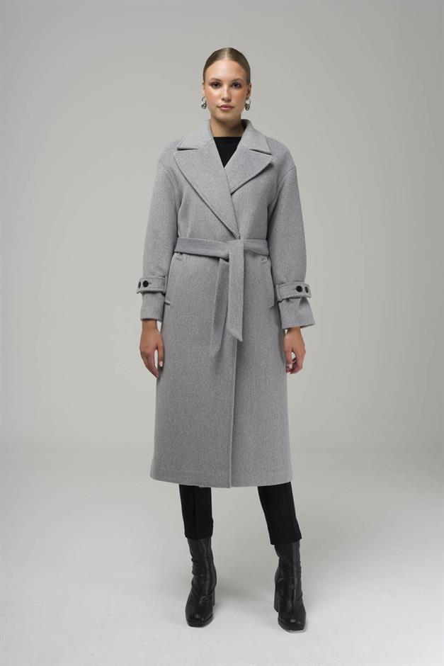 معطف كبير الحجم، بأكمام منخفضة، إغلاق أمامي بزر كبس أ.جري 3933