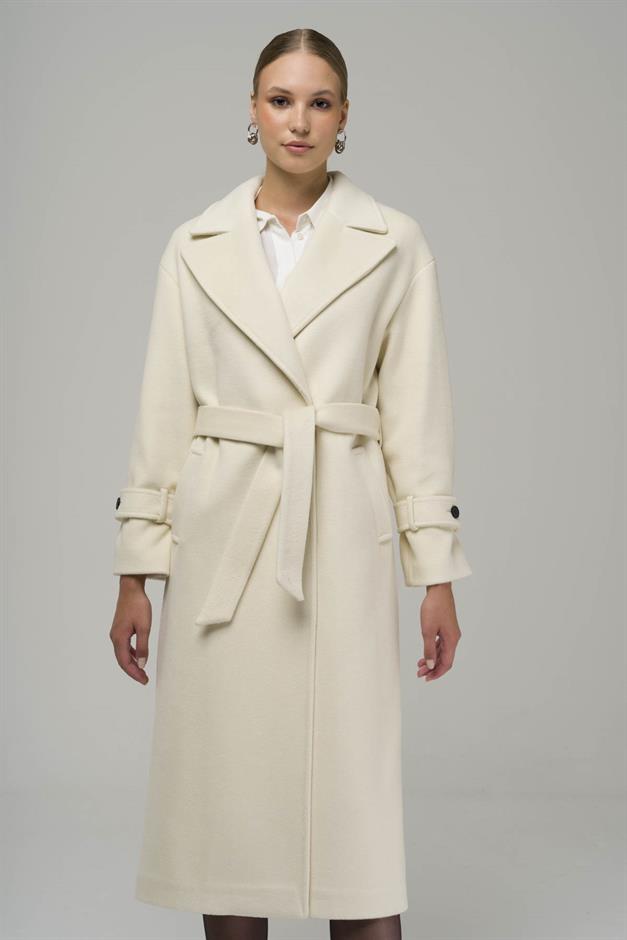 Snap-Front Closure, Low Sleeve, Oversize Coat IVORY 3933