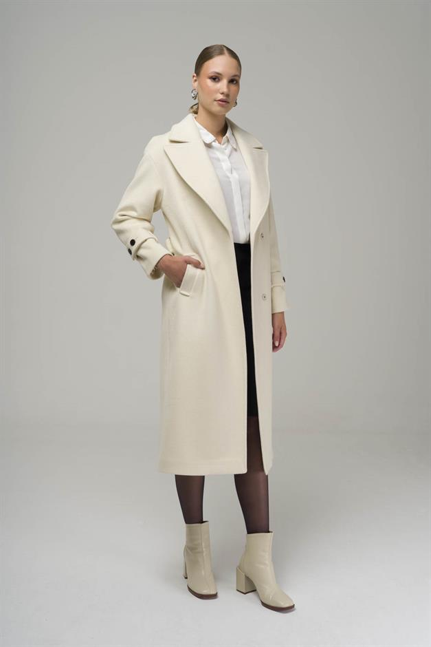 Snap-Front Closure, Low Sleeve, Oversize Coat IVORY 3933
