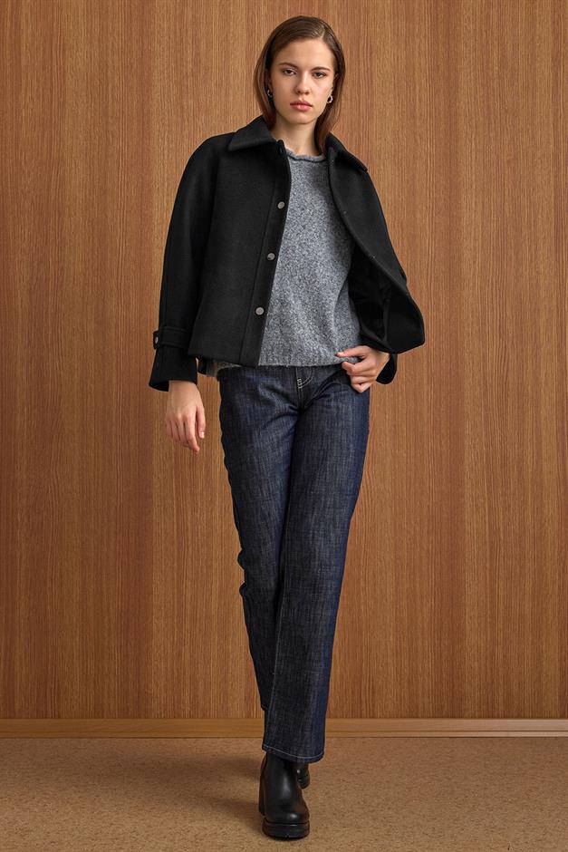 Çıt Çıt Kapamalı Pat Detaylı Kısa Kaban SİYAH 3163