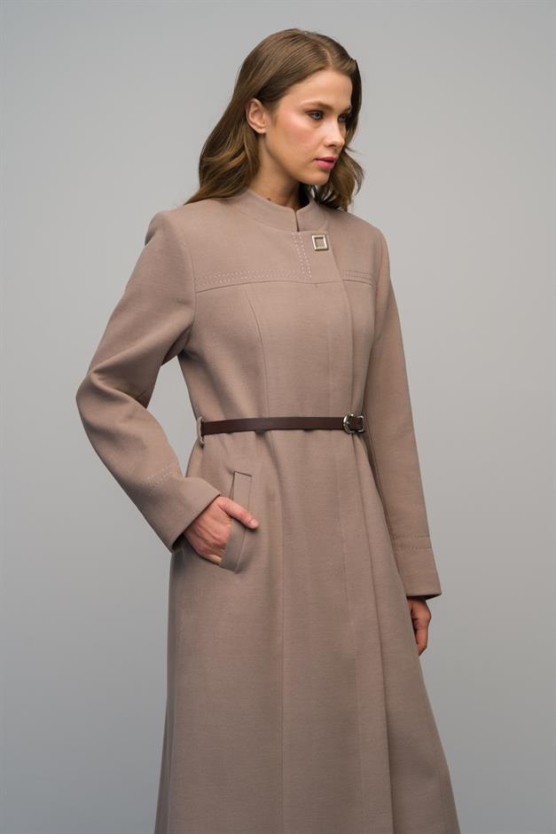 معطف مطرز بتفاصيل مع أزرار كبس وإكسسوارات حزام فيزون 3065