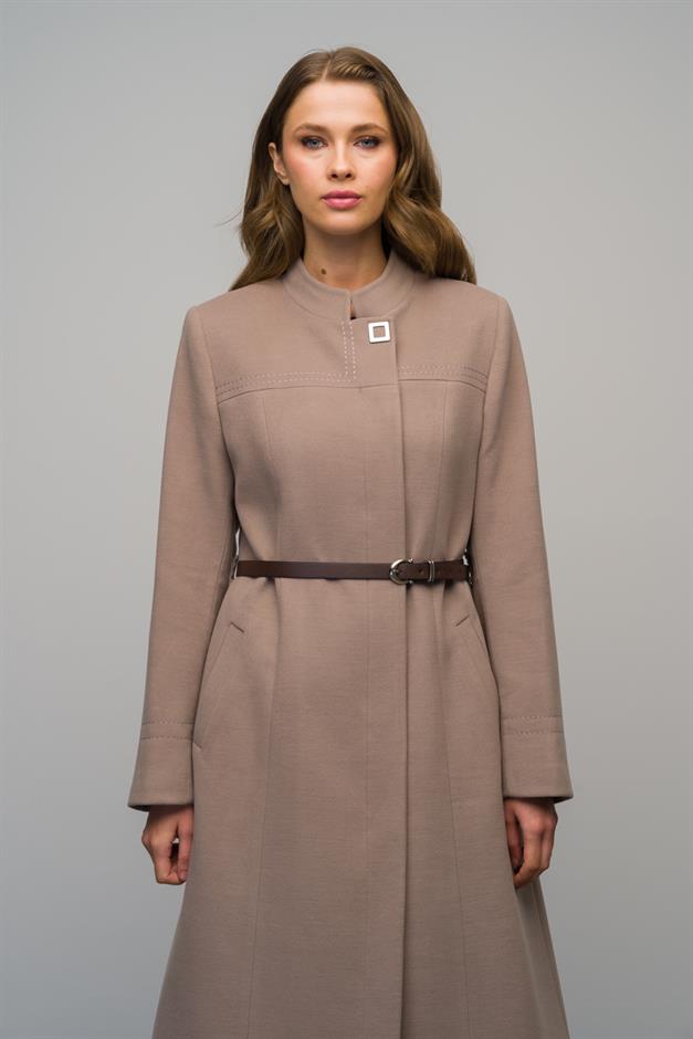 معطف مطرز بتفاصيل مع أزرار كبس وإكسسوارات حزام فيزون 3065