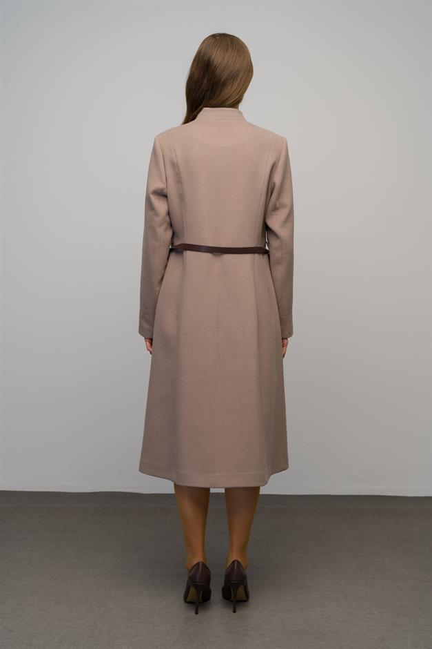 معطف مطرز بتفاصيل مع أزرار كبس وإكسسوارات حزام فيزون 3065