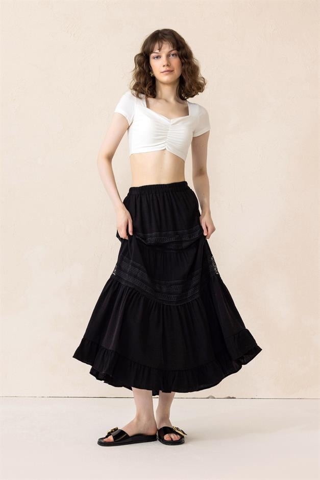 Elastic Waist Skirt with Lace Detail BLACK 7061