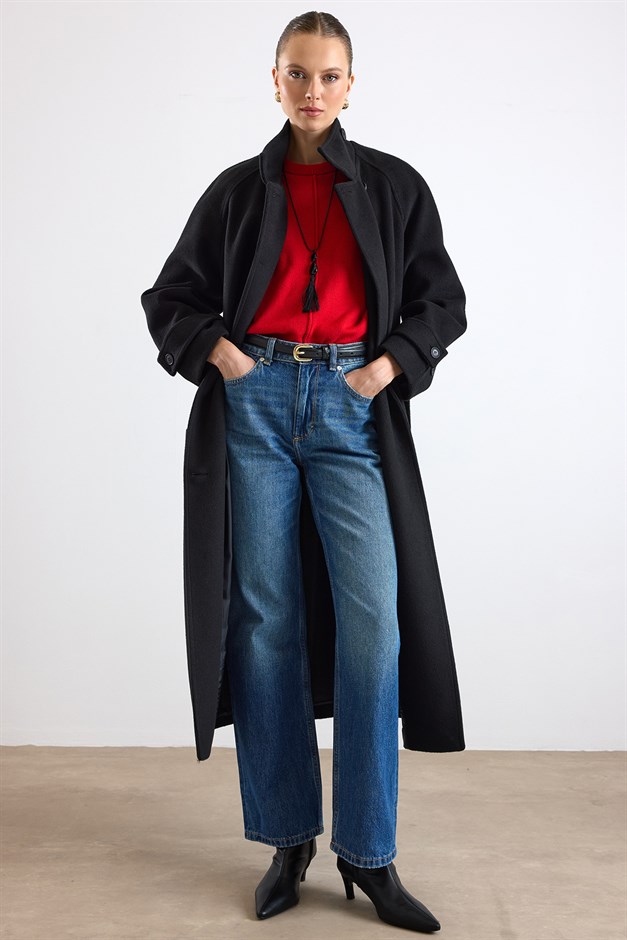 Dik Yaka Pat Detaylı Oversize Kaban SİYAH 3177