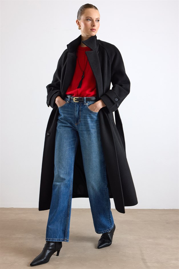 Dik Yaka Pat Detaylı Oversize Kaban SİYAH 3177