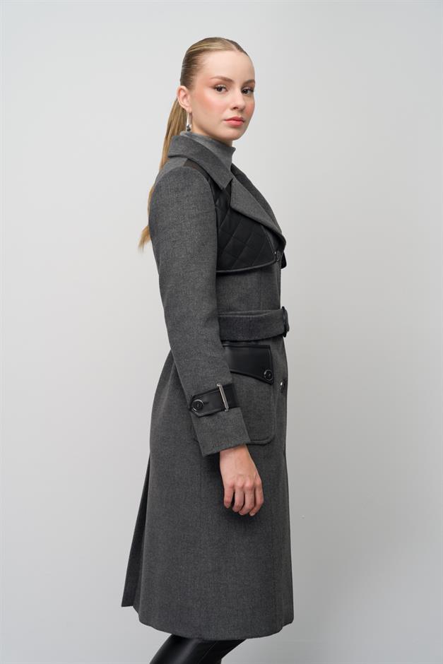 معطف رجالي من الجلد مع تفاصيل العباءة والقلنسوة رمادي غامق 3083