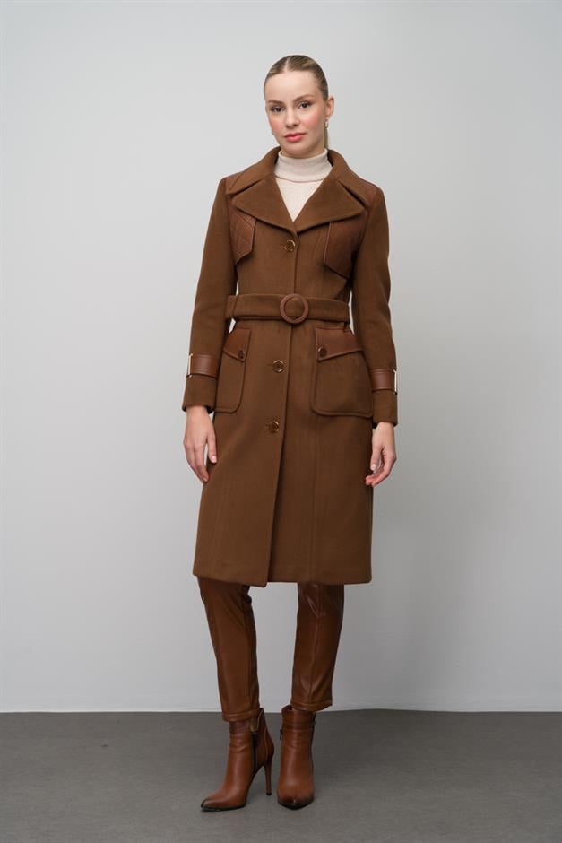 معطف رجالي من الجلد مع تفاصيل العباءة والقلنسوة التبغ 3083