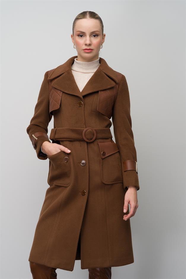 معطف رجالي من الجلد مع تفاصيل العباءة والقلنسوة التبغ 3083