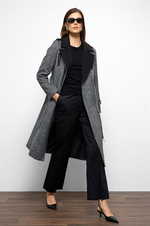 معطف منقوش بسحاب وتفاصيل رباط أسود 3106