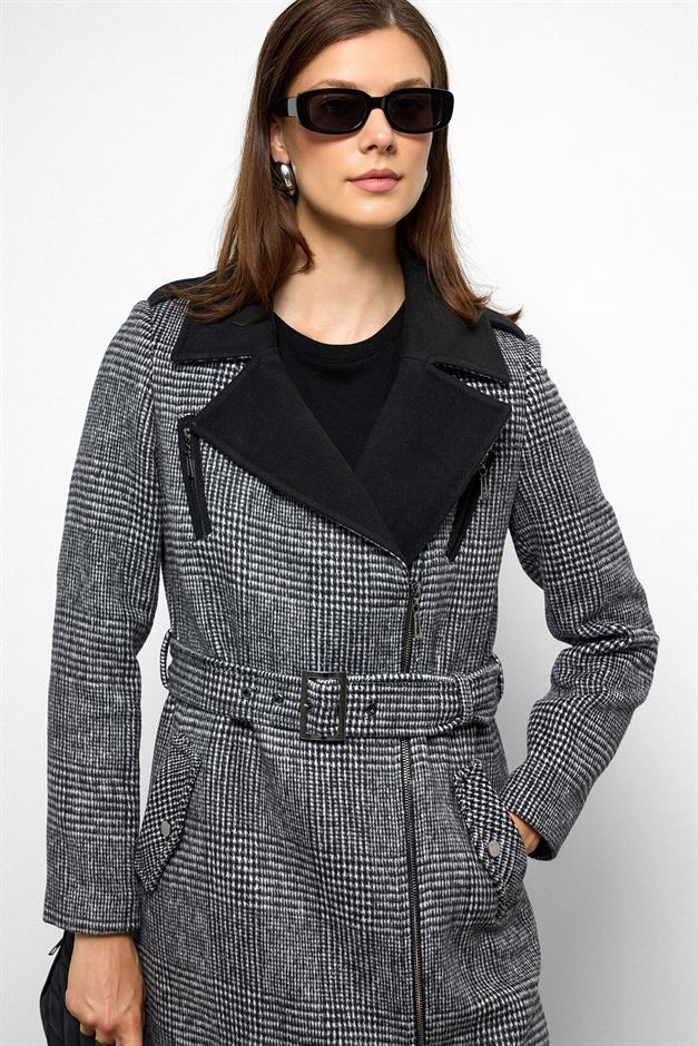 معطف منقوش بسحاب وتفاصيل رباط أسود 3106