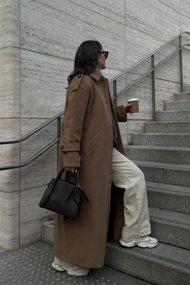 Oversize Long Coat with Shirt Collar and Epaulette Detail K. KAMEL 3064