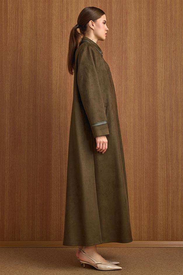 Gömlek Yaka Deri ve İşleme Detaylı Süet Görünümlü Büyük Beden Pardesü K.HAKİ 6798