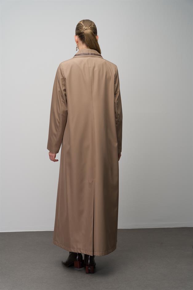 Gömlek Yaka Deri ve Metal Aksesuarlı Büyük Beden Astarlı Trenç Pardesü VİZON 4299