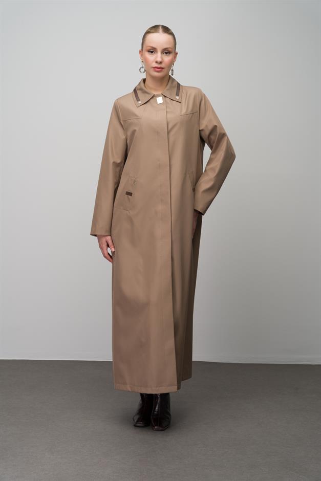 Gömlek Yaka Deri ve Metal Aksesuarlı Büyük Beden Astarlı Trenç Pardesü VİZON 4299