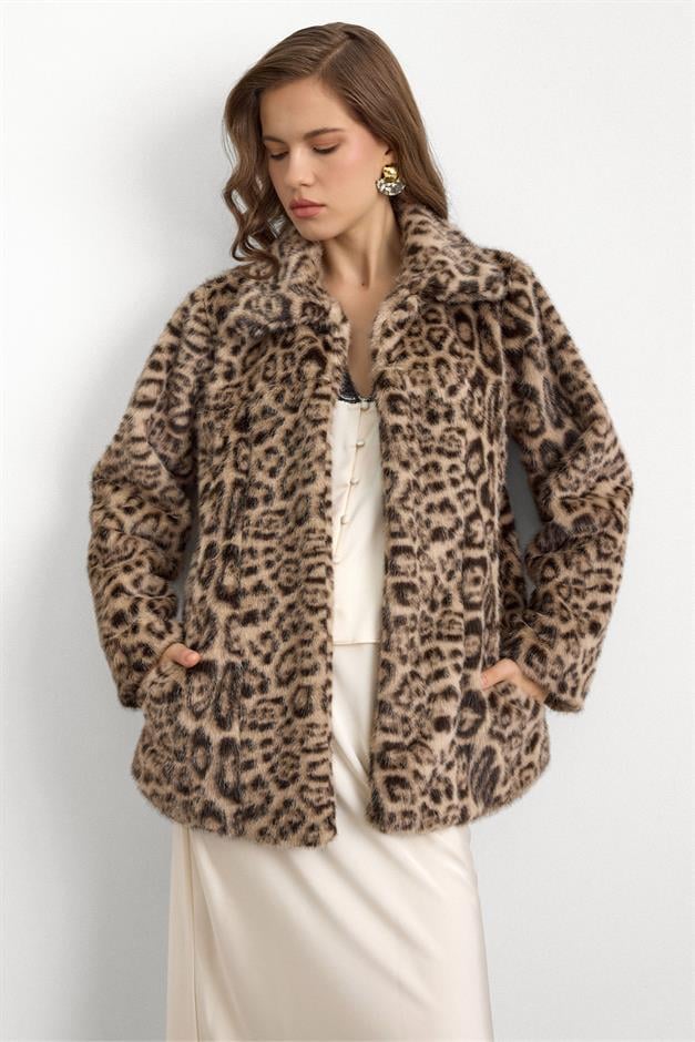 Gömlek Yaka Leopar Desenli Suni Kürk Ceket BEJ 1016
