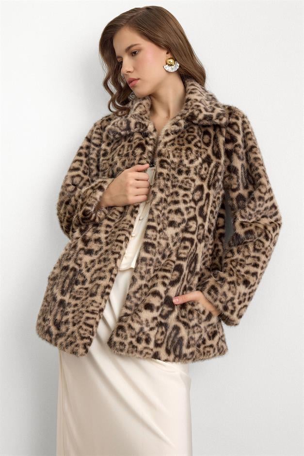 Gömlek Yaka Leopar Desenli Suni Kürk Ceket BEJ 1016