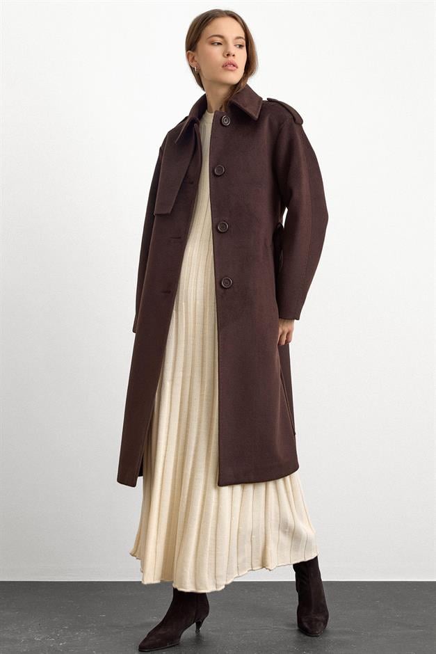 معطف فاخر مع ياقة قميص وتفاصيل غرزة منقطة قهوة 3125