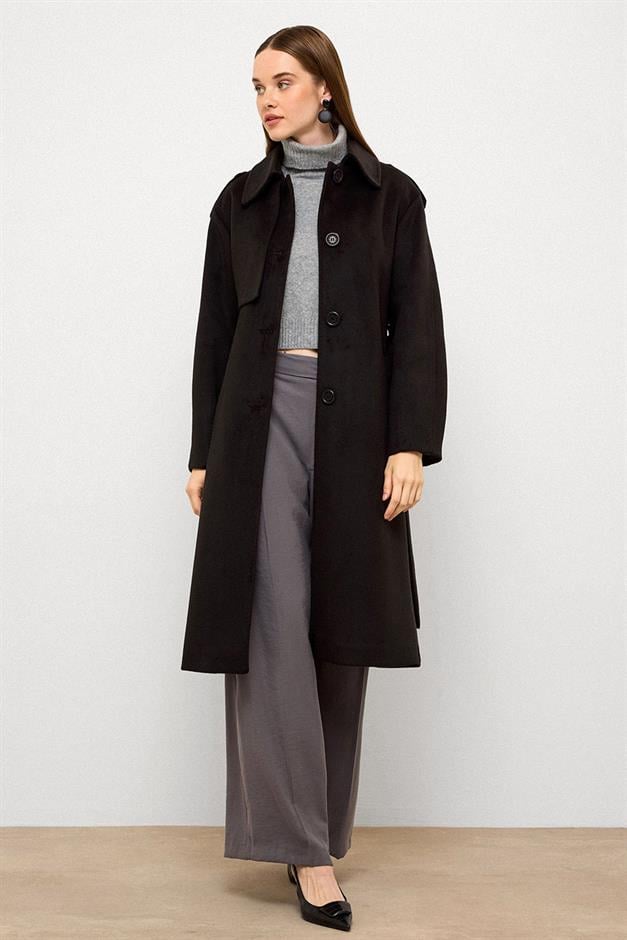 معطف فاخر مع ياقة قميص وتفاصيل غرزة منقطة أسود 3125