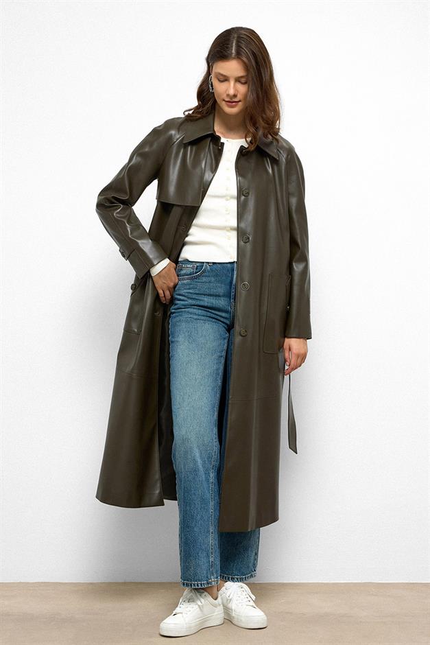 Shirt Collar Raglan Sleeve Cape and Bag Pocket Detailed Leather Trench Coat DRAB 6760