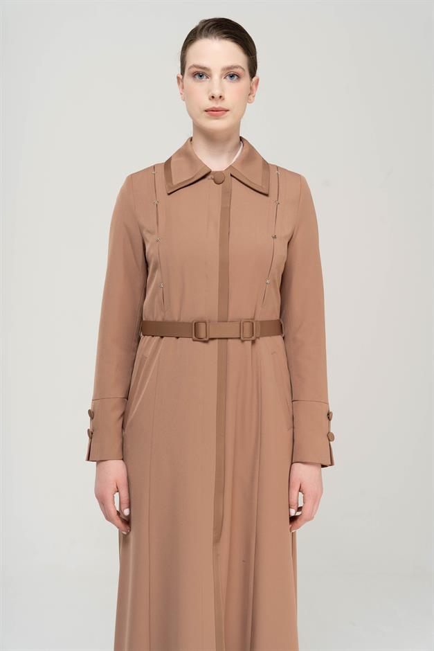 Gömlek Yaka Saten ve Aksesuar Detaylı Astarlı Pardesü KAMEL 6562