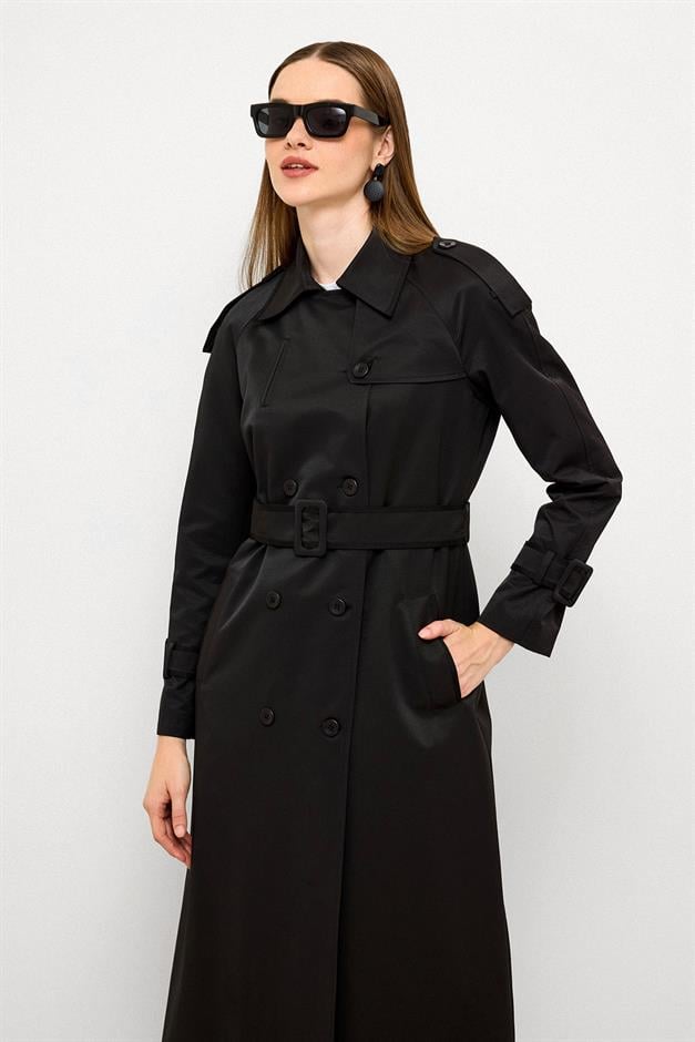 Long Trench Coat with Grosgrain Detail and Water Repellent Feature BLACK 6778