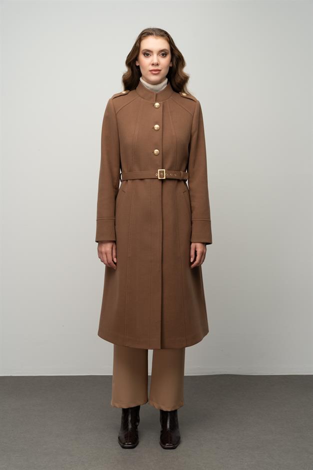 معطف على شكل حرف A مع ياقة القاضي وتفاصيل الكتف التبغ 3048