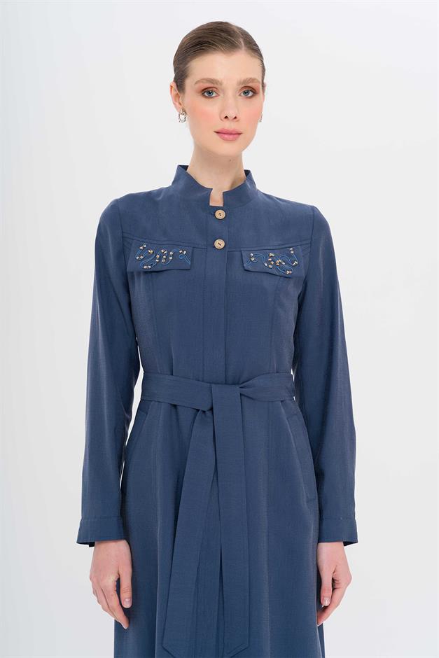 Hakim Yaka Boncuk ve İşleme Detaylı Astarsız Modal Pardesü İNDİGO 6728