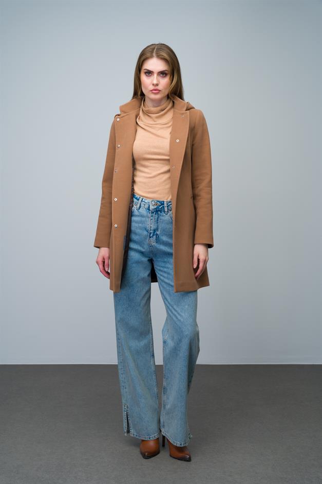 Removable Hooded Coat with a Standing Collar CAMEL 3003