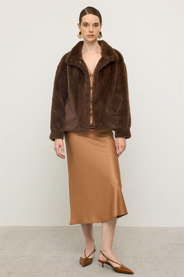 سترة حصرية بمظهر الفرو مع طوق الجد قهوة 1005